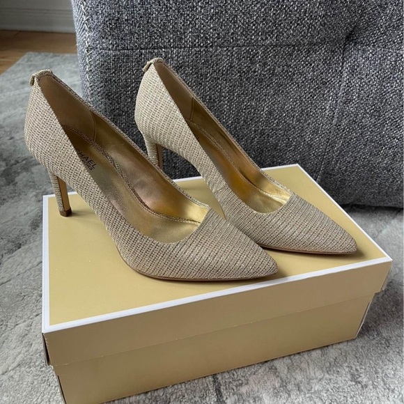 Michael kors gold glitter pump heels - Picture 4 of 8